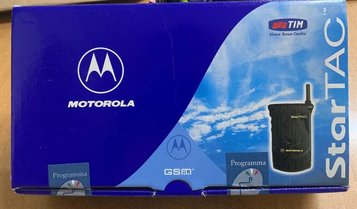 Introvabile Cellulare Motorola Star Tac 130 Gsm Nuovo Vintage Sigillato