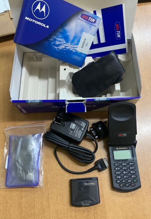 Introvabile Cellulare Motorola Star Tac 130 Gsm Nuovo Vintage Sigillato